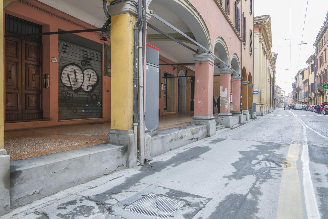 Bologna Rainbow Apartment Bolonha Exterior foto